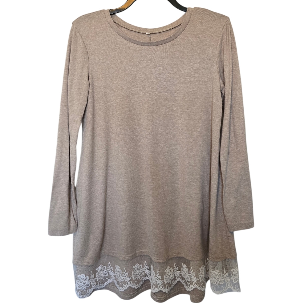 3/$15 Beige Lightweight Sweater With Lace Detail Size Small